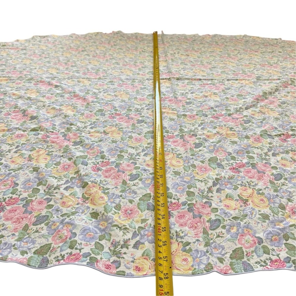Vintage Laura Ashley Oval Tablecloth Cottagecore Floral Rose Chintz 76 x 56 - Picture 2 of 16